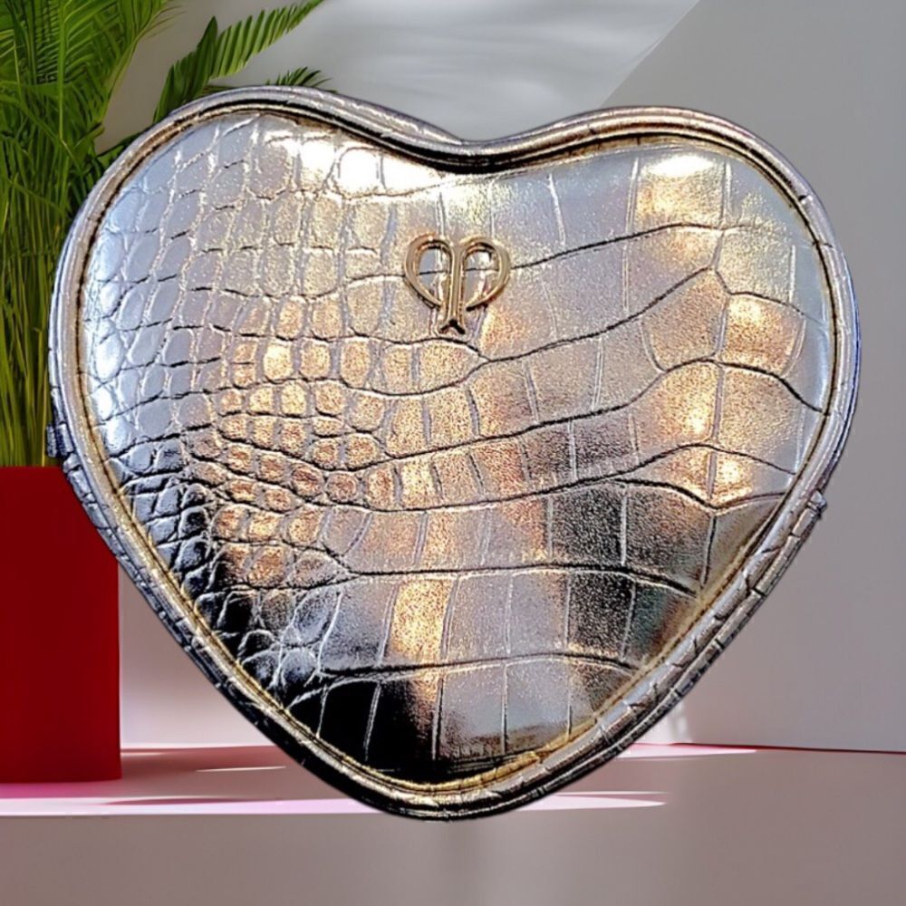 CLE DE PEAU HEART GOLD BEAUTY BAG COSMETIC BAG, POUCH.